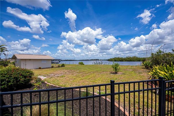 Backyard, Exterior, Water