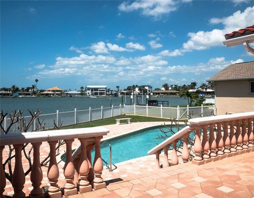Exterior, Lake, Pool, Water