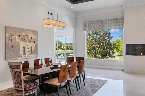Chandelier, Dining room, Fireplace, Interior, Pendant Lights, Recessed Lighting
