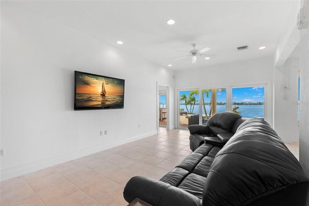 Interior, Living room, Recessed Lighting, Water