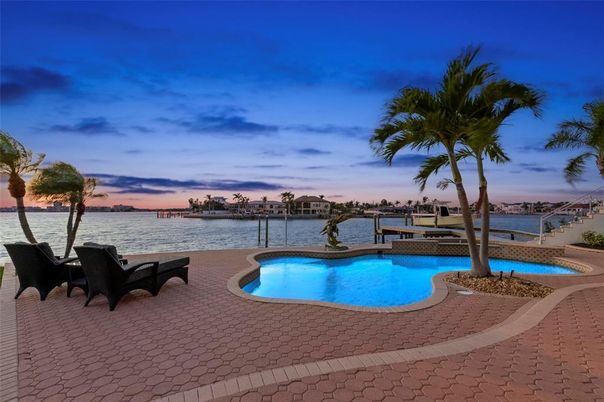 Exterior, Lake, Pool