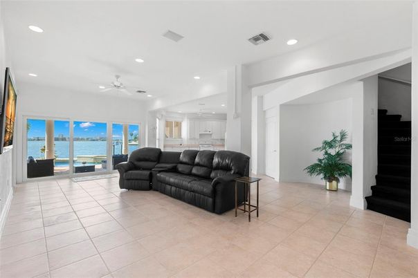 Interior, Kitchen, Living room, Recessed Lighting, Water