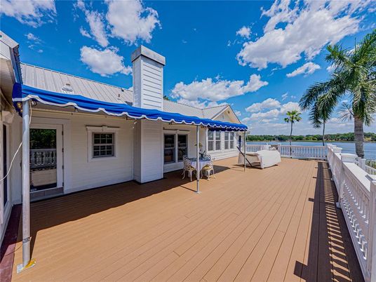 Exterior, Water