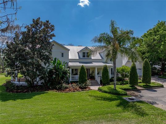 Backyard, Exterior, Facade, Farmhouse