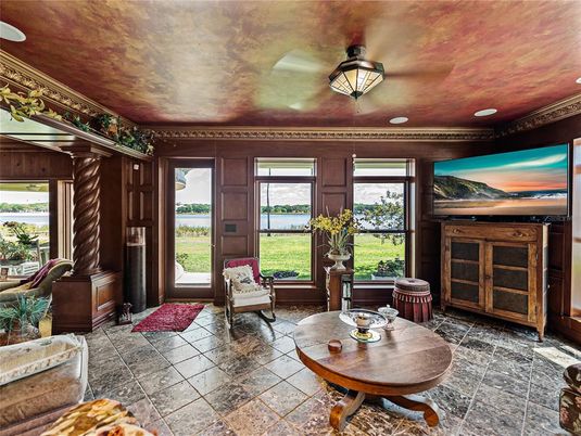 Interior, Living room