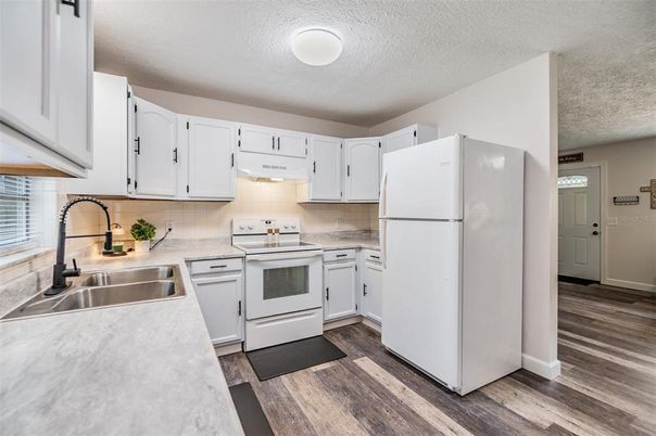 Interior, Kitchen, Wood Texture Flooring