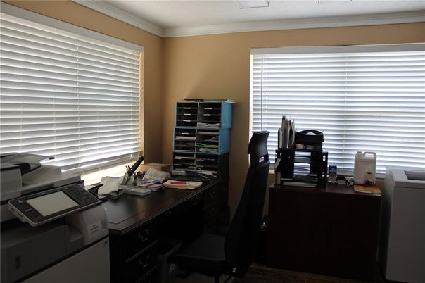 Home Office, Interior