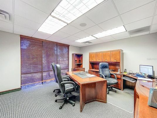 Home Office, Interior