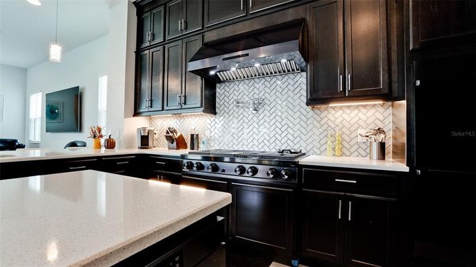 Interior, Kitchen, Pendant Lights, Stainless Steel Appliances