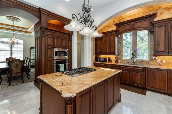Chandelier, Dining room, Interior, Kitchen, Pendant Lights, Recessed Lighting, Stainless Steel Appliances