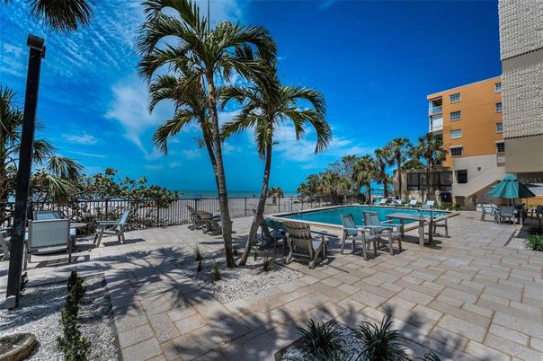 Exterior, Pool, Water
