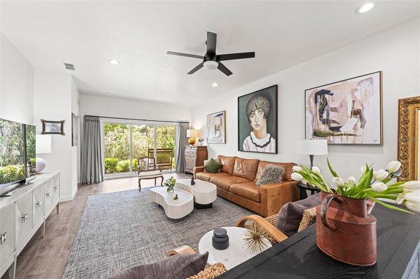 Interior, Living room, Recessed Lighting, Wood Texture Flooring