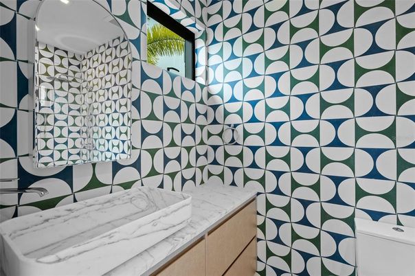 Bathroom, Interior, Recessed Lighting