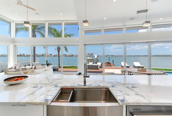 Interior, Kitchen, Living room, Pendant Lights, Recessed Lighting, Water