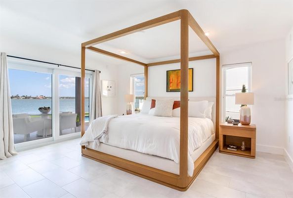 Bedroom, Interior, Recessed Lighting, Water