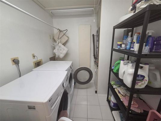 Interior, Washer