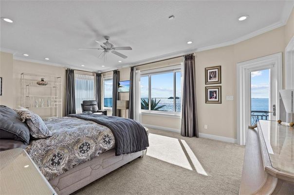 Bedroom, Interior, Recessed Lighting, Water