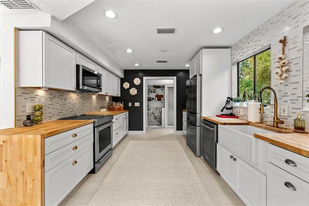 Interior, Kitchen, Recessed Lighting