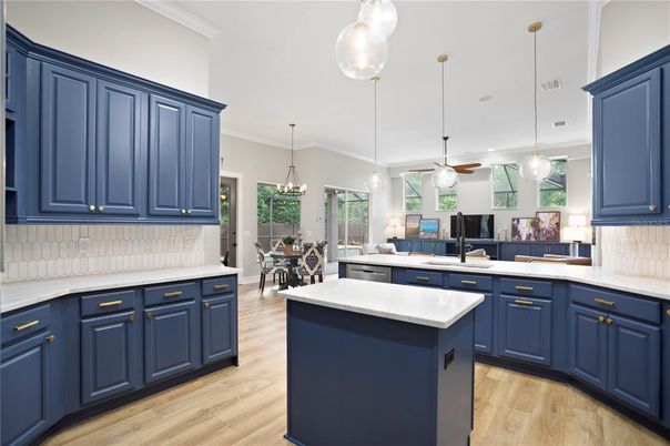 Dining room, Interior, Kitchen, Pendant Lights, Recessed Lighting, Wood Texture Flooring