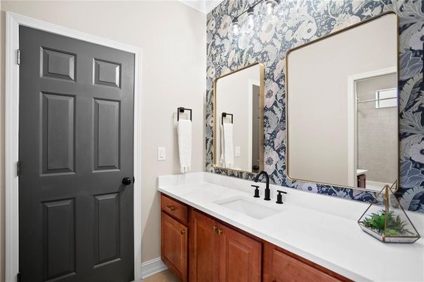 Bathroom, Dual Sink Vanities, Interior