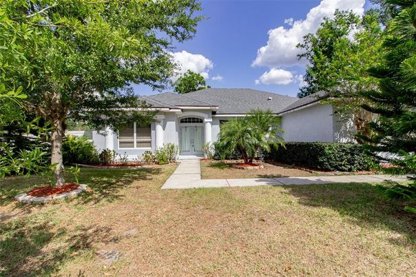Backyard, Exterior, Facade, Ranch