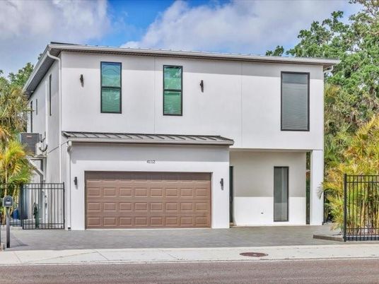 Attached, Exterior, Facade, Modern
