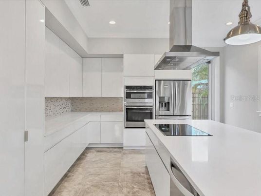 Interior, Kitchen, Pendant Lights, Recessed Lighting, Stainless Steel Appliances