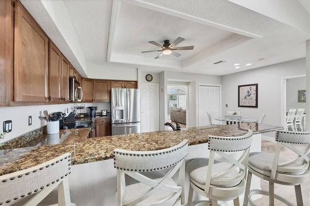 Dining room, Interior, Kitchen, Recessed Lighting, Stainless Steel Appliances