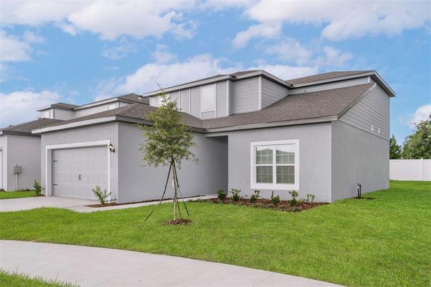 Attached, Backyard, Exterior, Facade, Modern