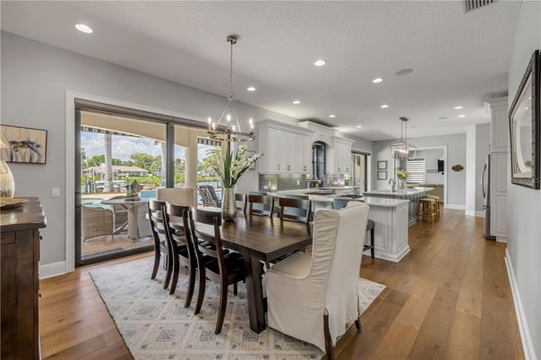 Chandelier, Dining room, Interior, Kitchen, Pendant Lights, Recessed Lighting, Wood Texture Flooring