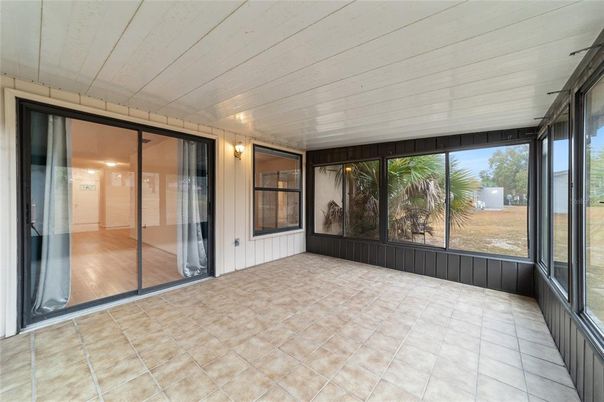 Empty room, Interior, Sun Room