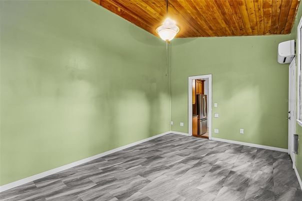 Empty room, Interior, Wooden Ceilings, Wood Texture Flooring