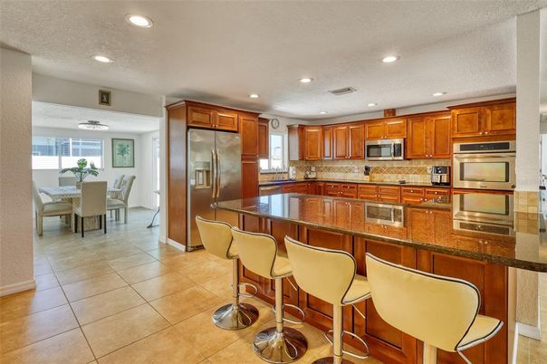 Dining room, Interior, Kitchen, Recessed Lighting, Stainless Steel Appliances