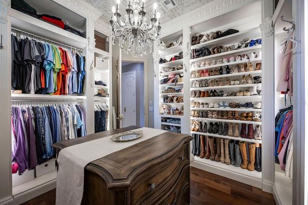 Chandelier, Interior, Walk-in Closets, Wood Texture Flooring