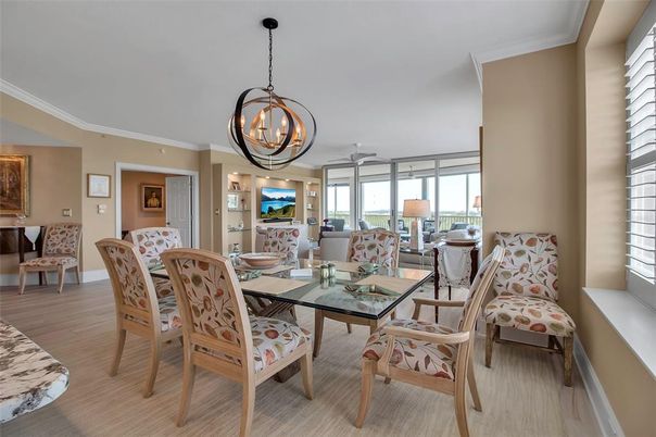 Chandelier, Dining room, Interior, Living room, Wood Texture Flooring