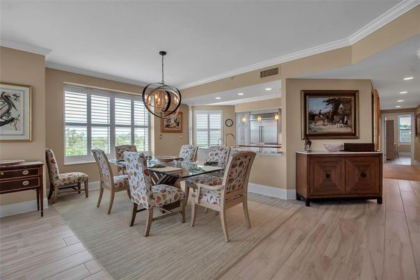 Chandelier, Dining room, Interior, Pendant Lights, Recessed Lighting, Wood Texture Flooring