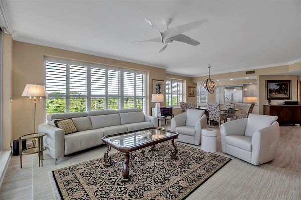 Dining room, Interior, Kitchen, Living room, Pendant Lights, Recessed Lighting, Wood Texture Flooring