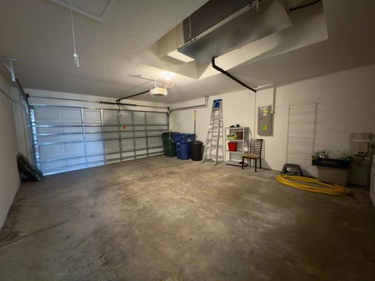Garage, Interior