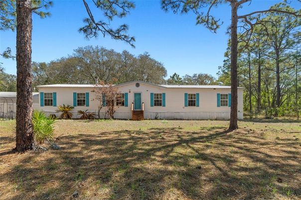 Backyard, Exterior, Facade, Ranch