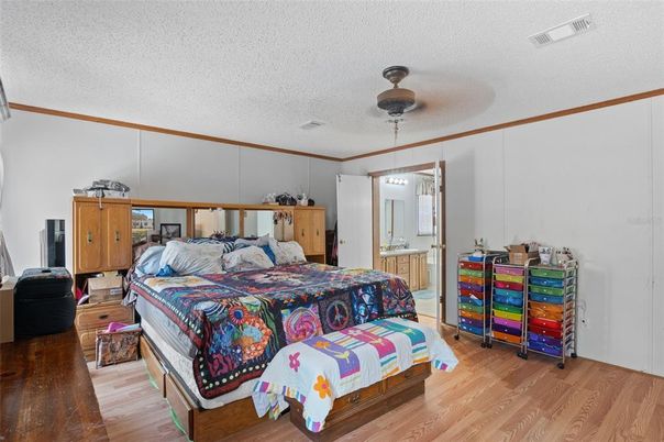 Bedroom, Interior, Pendant Lights, Wood Texture Flooring