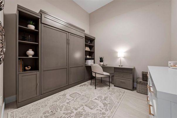 Home Office, Interior