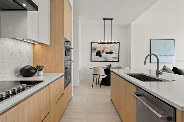 Dining room, Interior, Kitchen, Pendant Lights, Stainless Steel Appliances