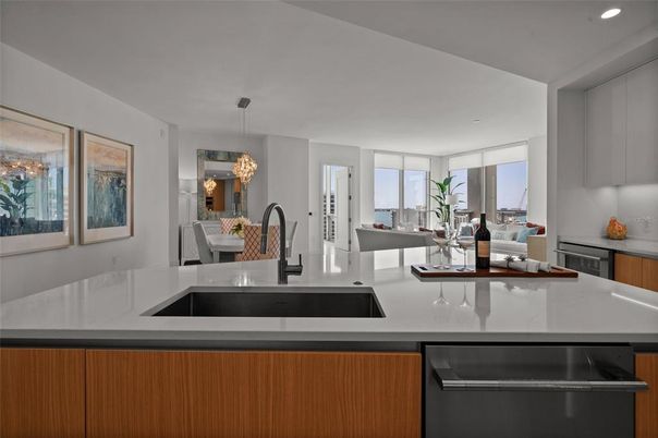 Dining room, Interior, Kitchen, Pendant Lights, Recessed Lighting