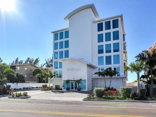 Exterior, Facade, Condo Building