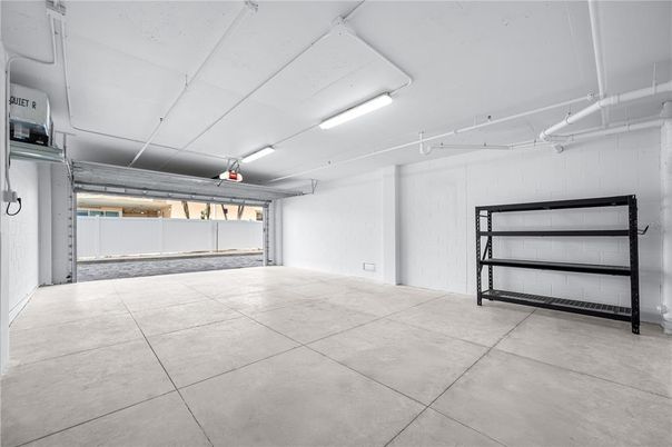 Garage, Interior