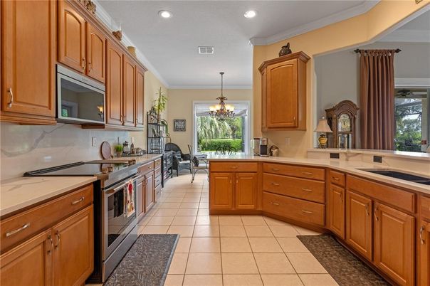 Chandelier, Dining room, Interior, Kitchen, Recessed Lighting