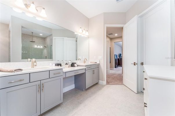 Bathroom, Dual Sink Vanities, Interior, Recessed Lighting