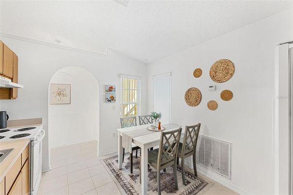 Dining room, Interior
