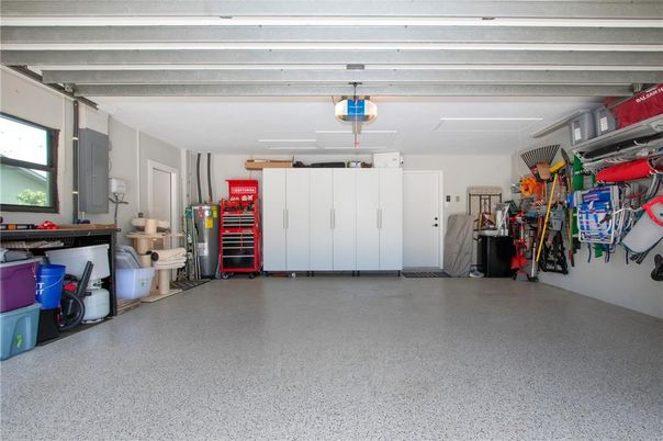 Garage, Interior