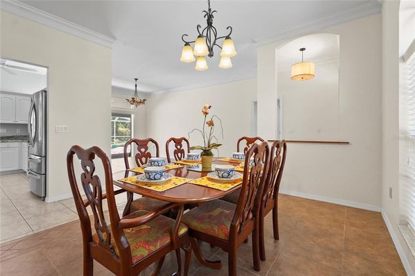 Chandelier, Dining room, Interior, Kitchen, Pendant Lights